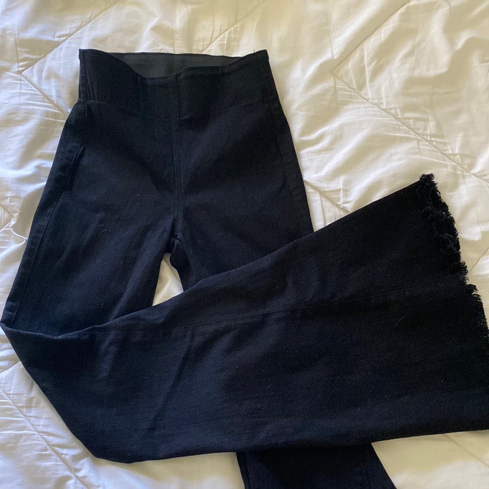 SHOW ME YOUR MUMU elastic band black flared jeans!